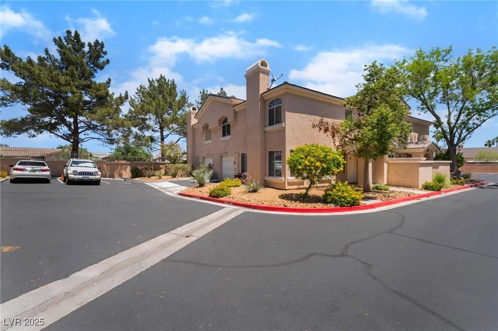3950 Sandhill, Las Vegas, NV 89121