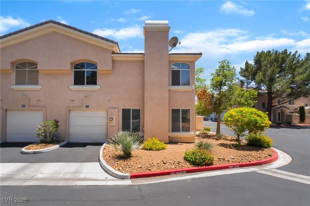3950 Sandhill, Las Vegas, NV 89121