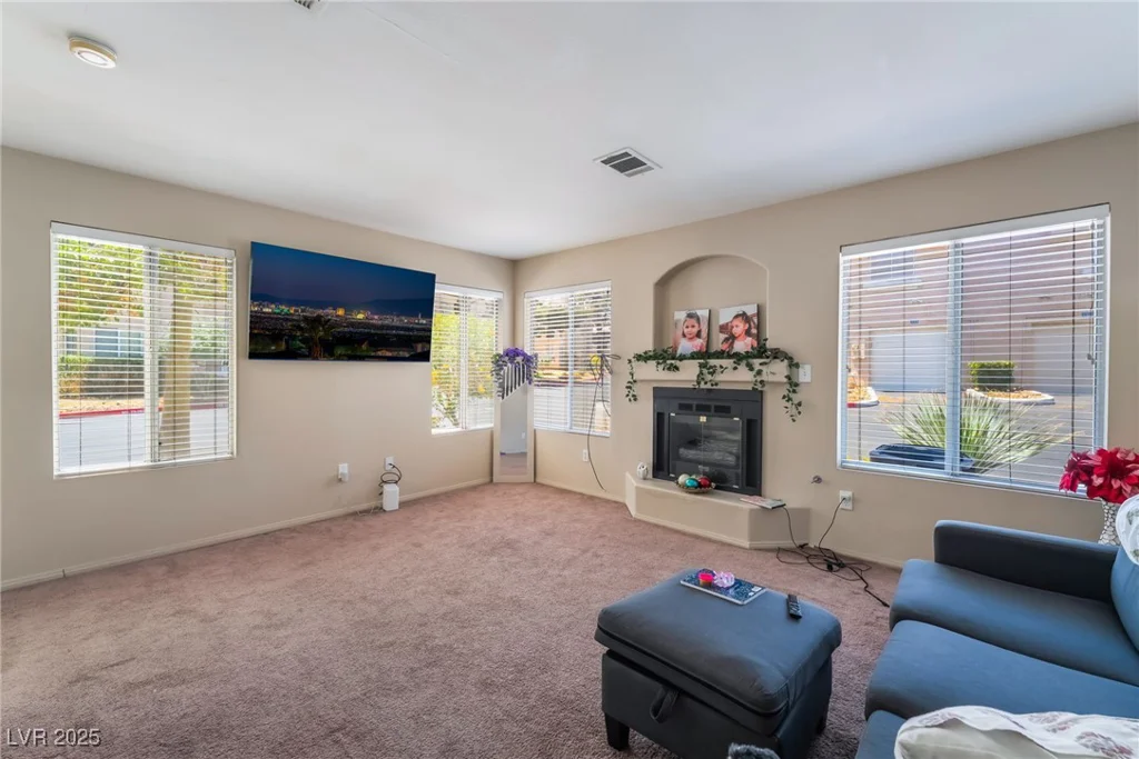 3950 Sandhill, Las Vegas, NV 89121