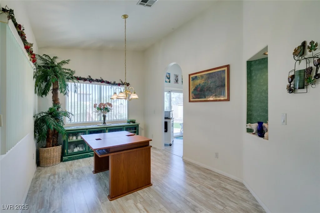 2200 Valley Heights, Henderson, NV 89052