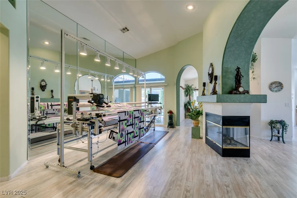 2200 Valley Heights, Henderson, NV 89052