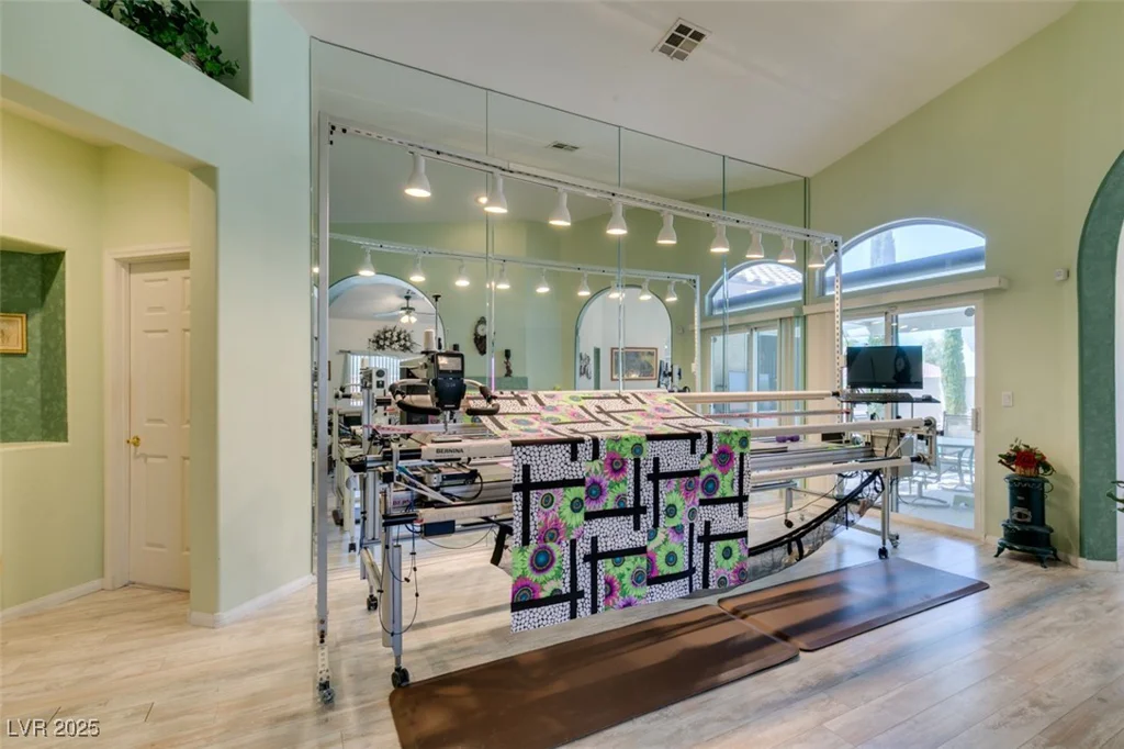2200 Valley Heights, Henderson, NV 89052