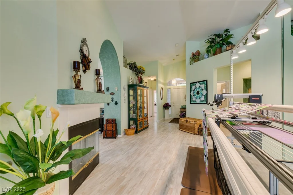 2200 Valley Heights, Henderson, NV 89052