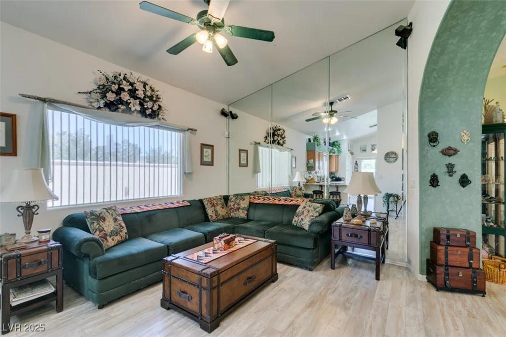 2200 Valley Heights, Henderson, NV 89052