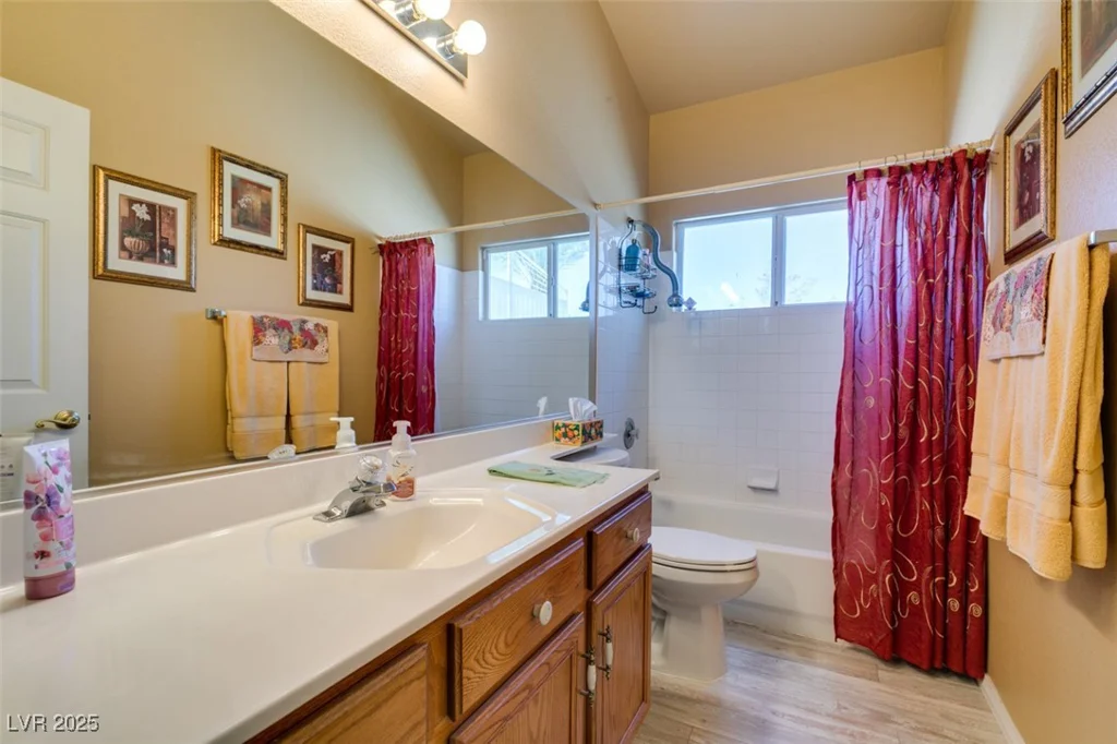2200 Valley Heights, Henderson, NV 89052