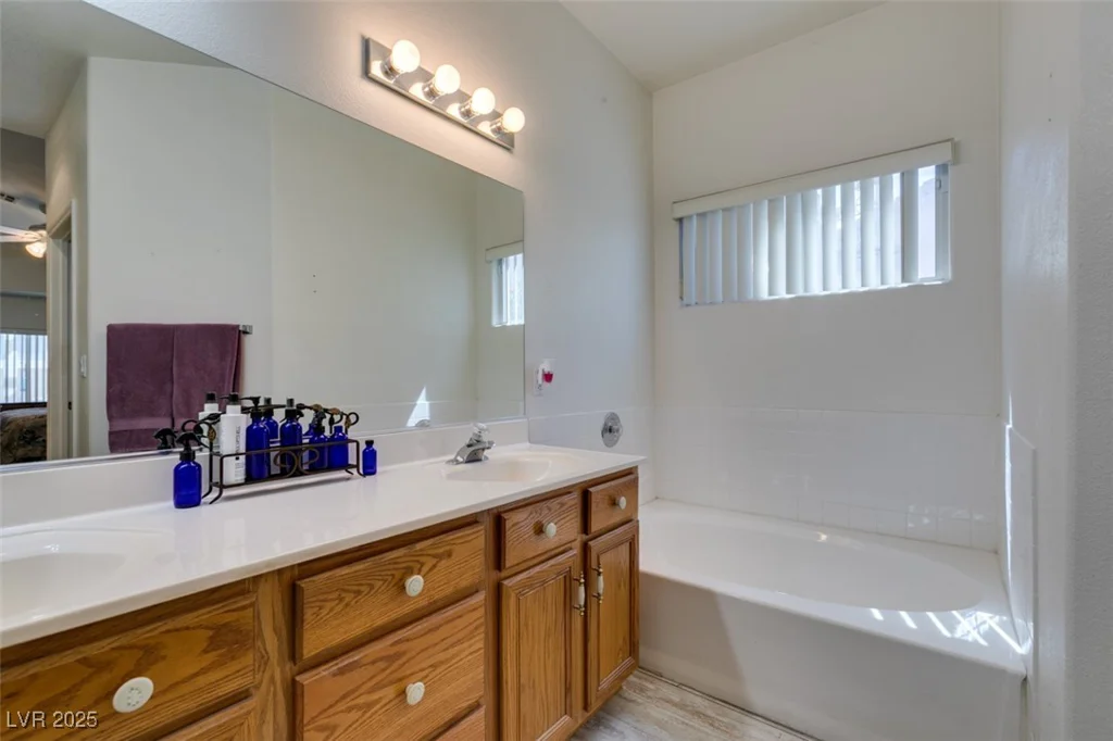 2200 Valley Heights, Henderson, NV 89052
