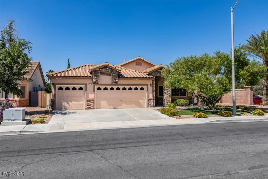 2200 Valley Heights, Henderson, NV 89052