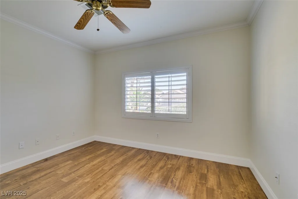 1274 Doggett, Las Vegas, NV 89123