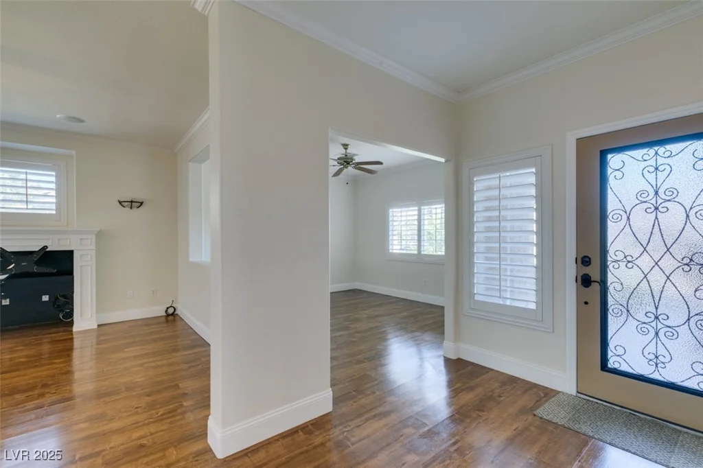 1274 Doggett, Las Vegas, NV 89123