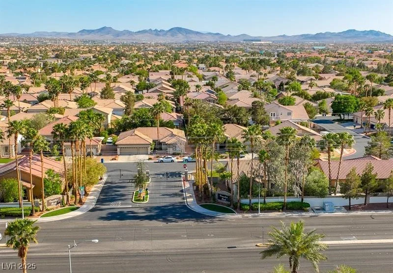 1274 Doggett, Las Vegas, NV 89123