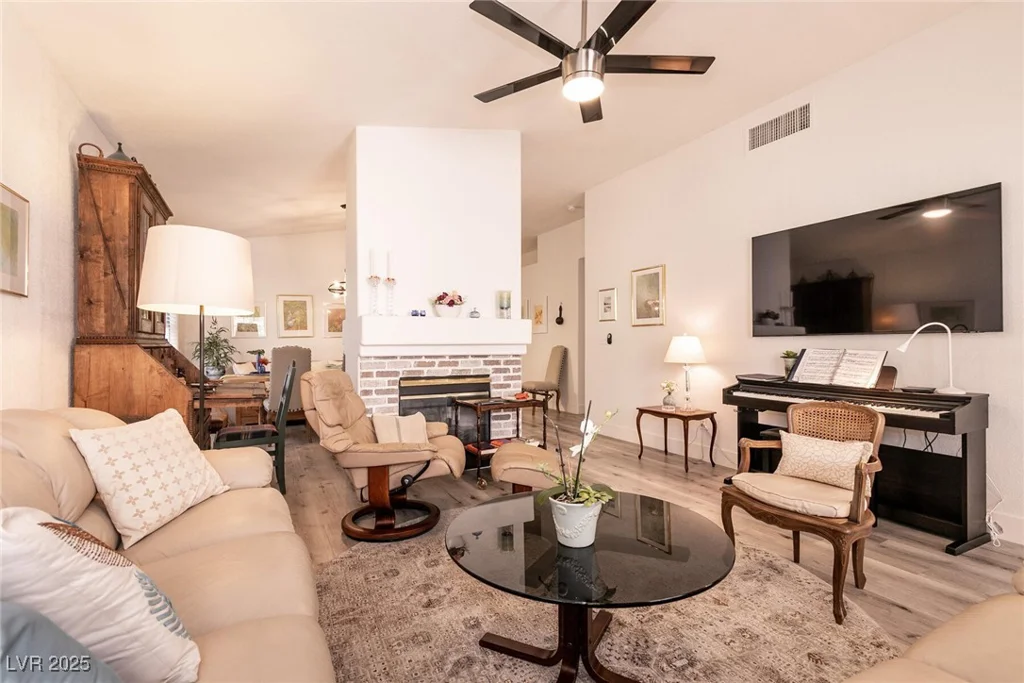 5028 Glenarden, Las Vegas, NV 89130