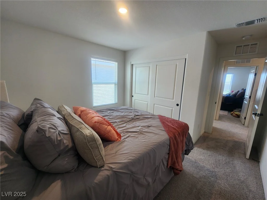 10021 Locking Biner, Las Vegas, NV 89166