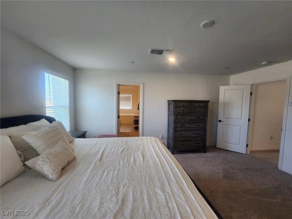 10021 Locking Biner, Las Vegas, NV 89166