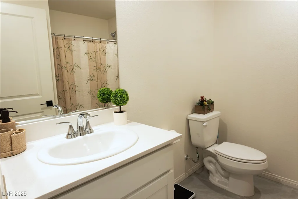10021 Locking Biner, Las Vegas, NV 89166