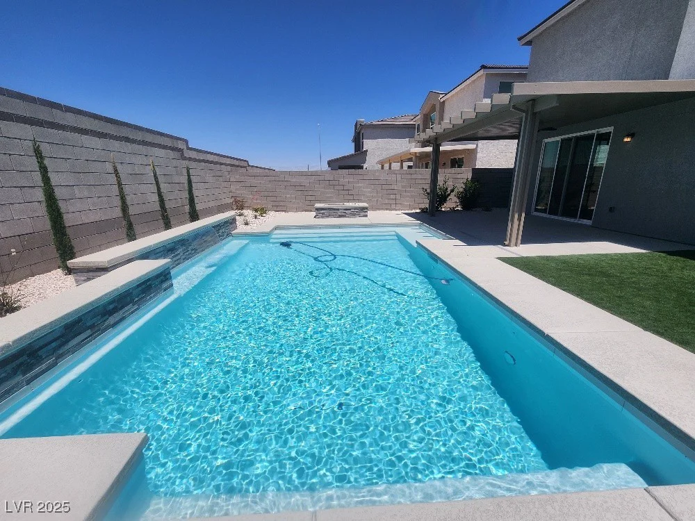 10021 Locking Biner, Las Vegas, NV 89166