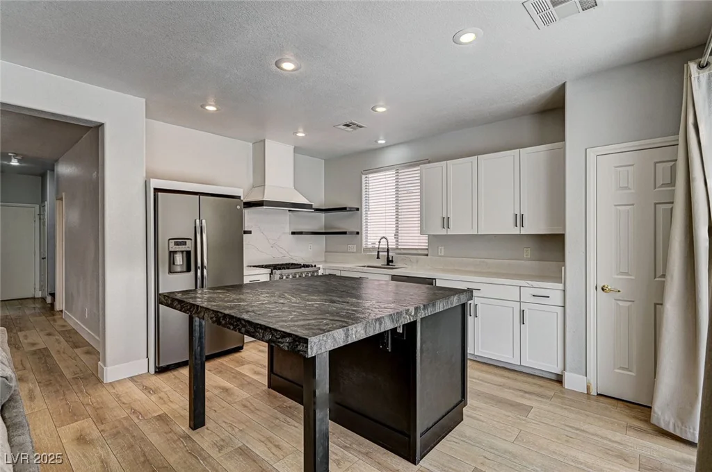 401 Sonoma Valley, Las Vegas, NV 89144