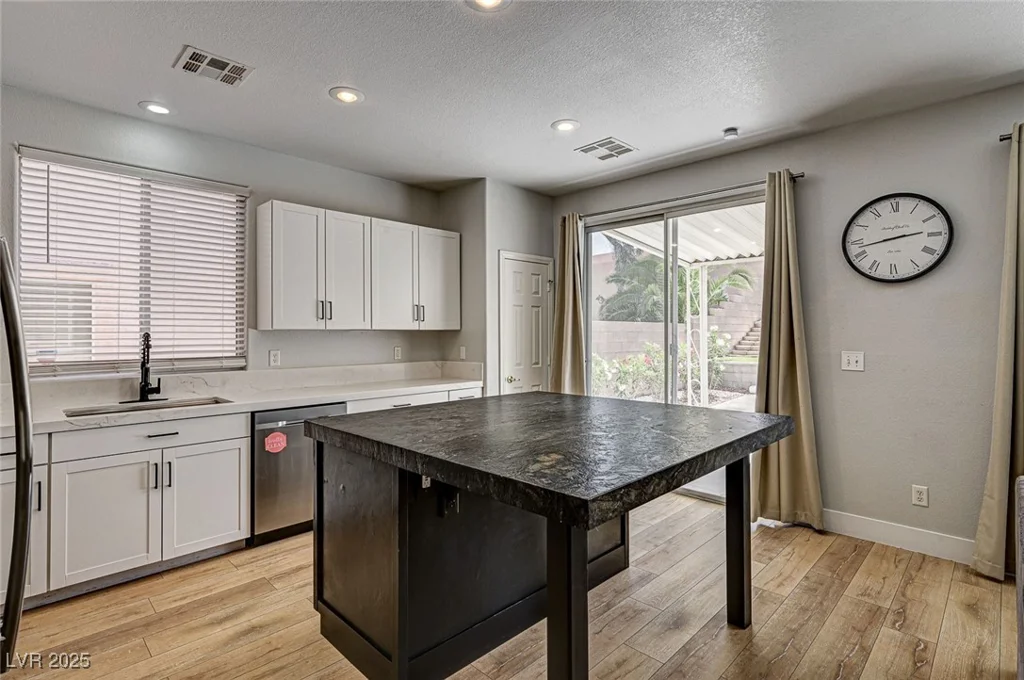 401 Sonoma Valley, Las Vegas, NV 89144
