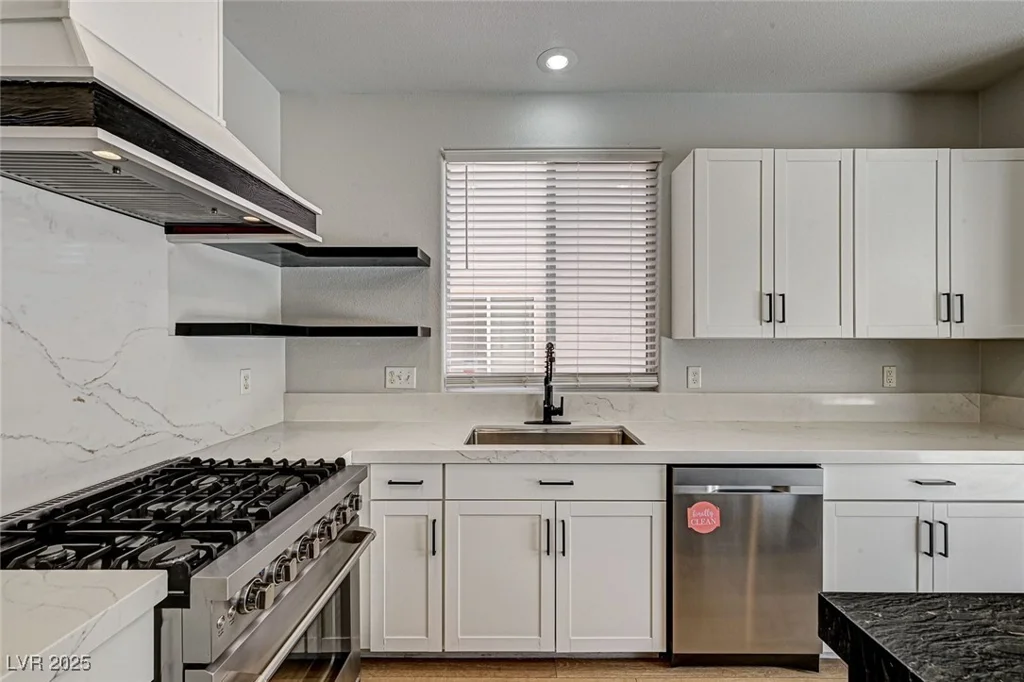 401 Sonoma Valley, Las Vegas, NV 89144