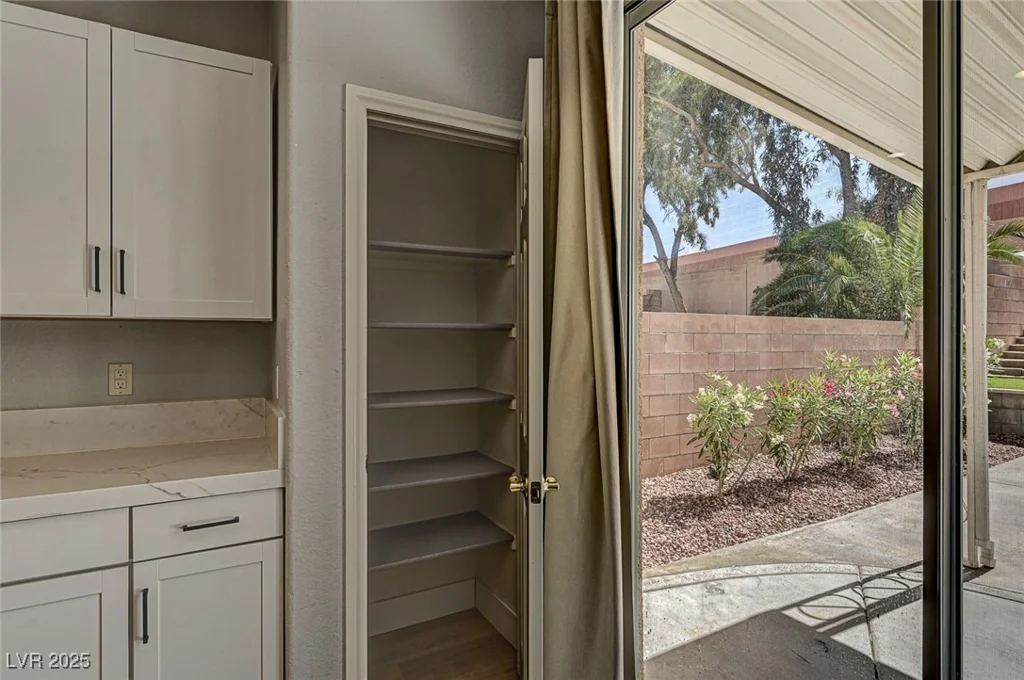 401 Sonoma Valley, Las Vegas, NV 89144