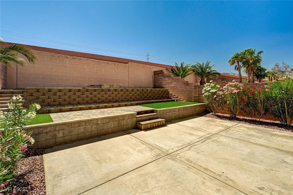 401 Sonoma Valley, Las Vegas, NV 89144