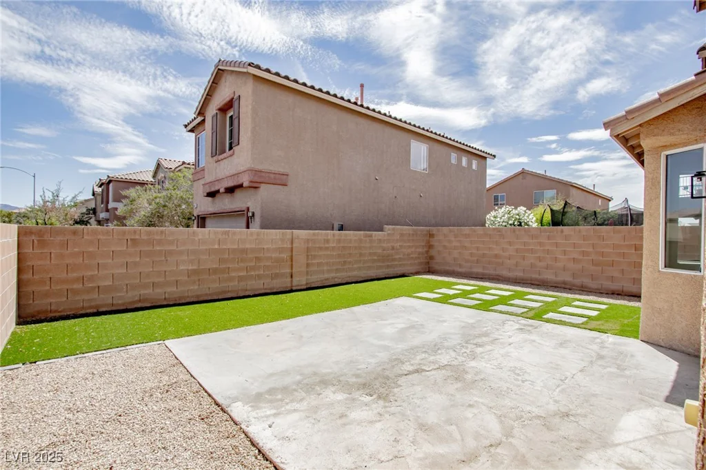 6387 Azurelyn, Las Vegas, NV 89122