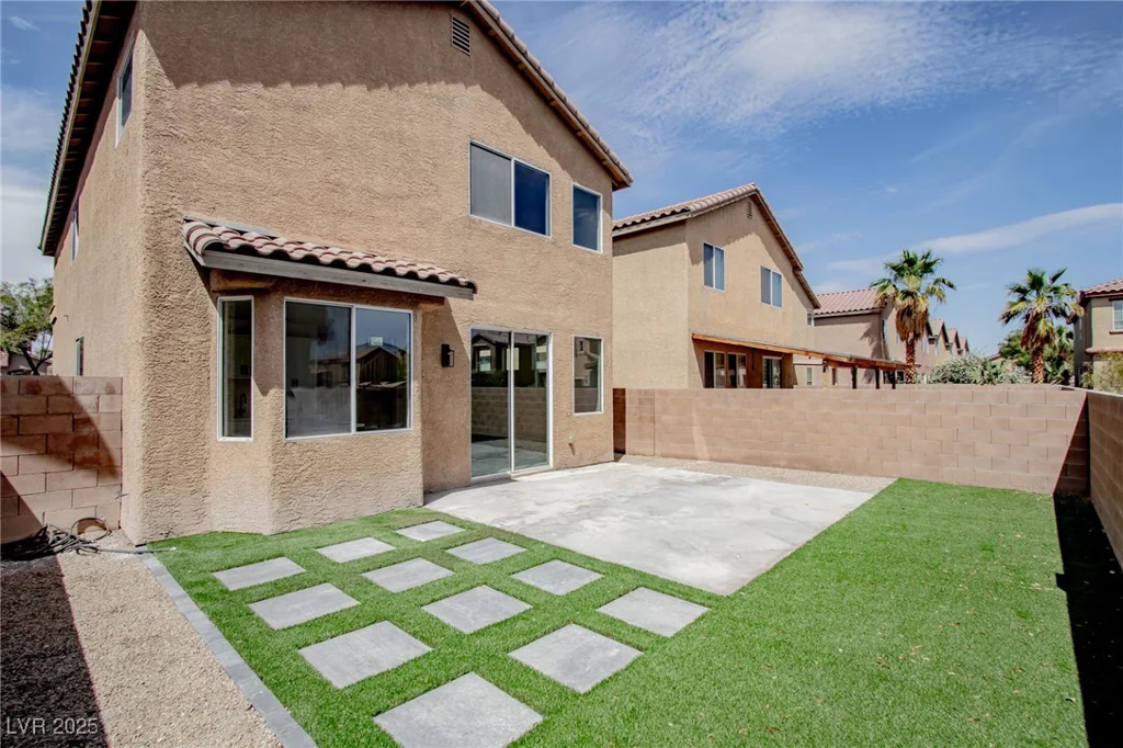 6387 Azurelyn, Las Vegas, NV 89122
