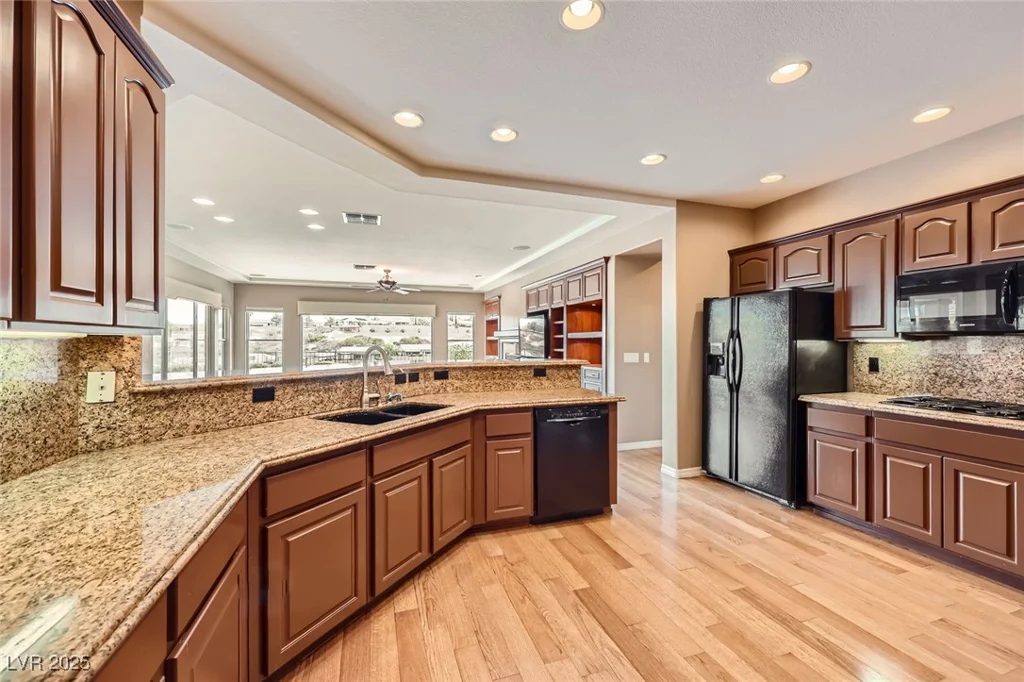 2784 Cherrydale Falls, Henderson, NV 89052