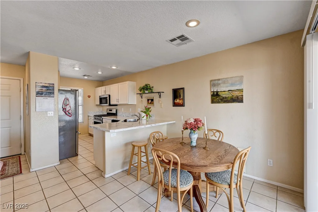 1902 Panther, North Las Vegas, NV 89031