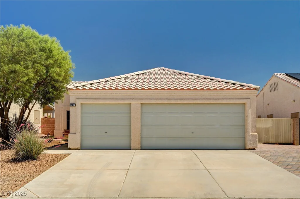 1902 Panther, North Las Vegas, NV 89031