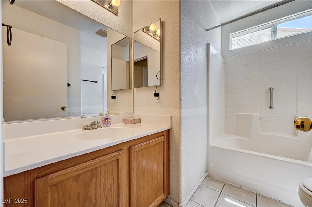 1902 Panther, North Las Vegas, NV 89031