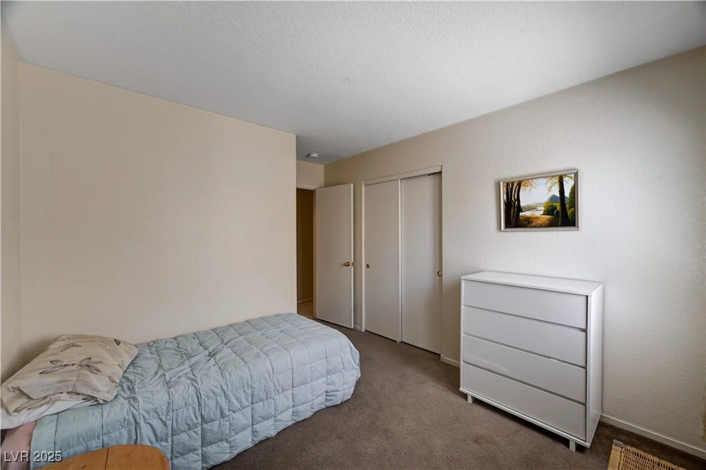 1902 Panther, North Las Vegas, NV 89031
