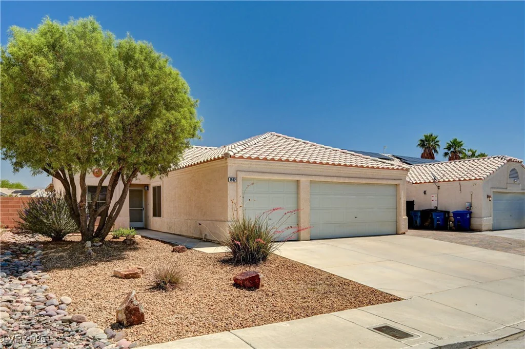 1902 Panther, North Las Vegas, NV 89031