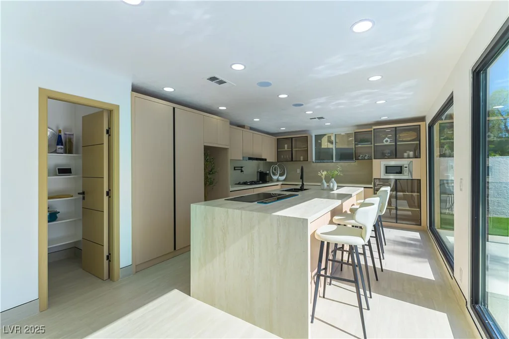 9937 Whalers Landing, Las Vegas, NV 89117