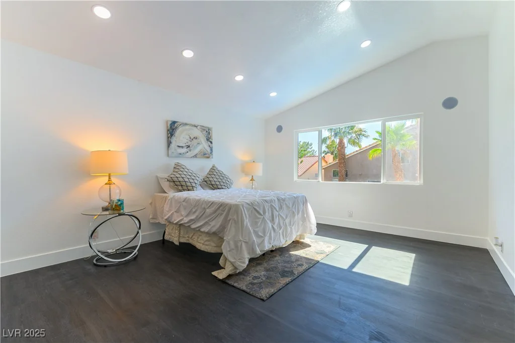9937 Whalers Landing, Las Vegas, NV 89117