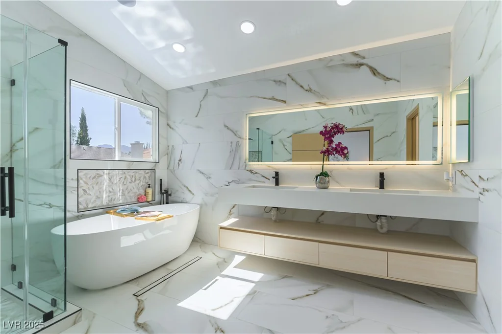 9937 Whalers Landing, Las Vegas, NV 89117