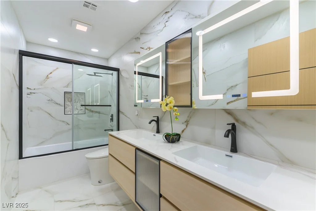 9937 Whalers Landing, Las Vegas, NV 89117