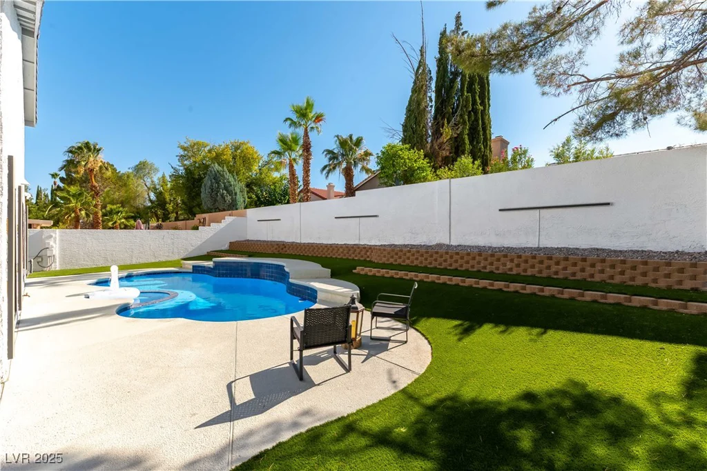 9937 Whalers Landing, Las Vegas, NV 89117
