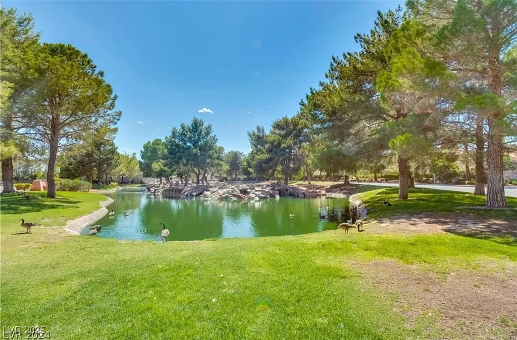 9937 Whalers Landing, Las Vegas, NV 89117