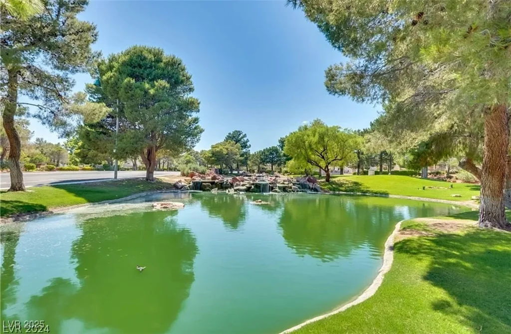 9937 Whalers Landing, Las Vegas, NV 89117