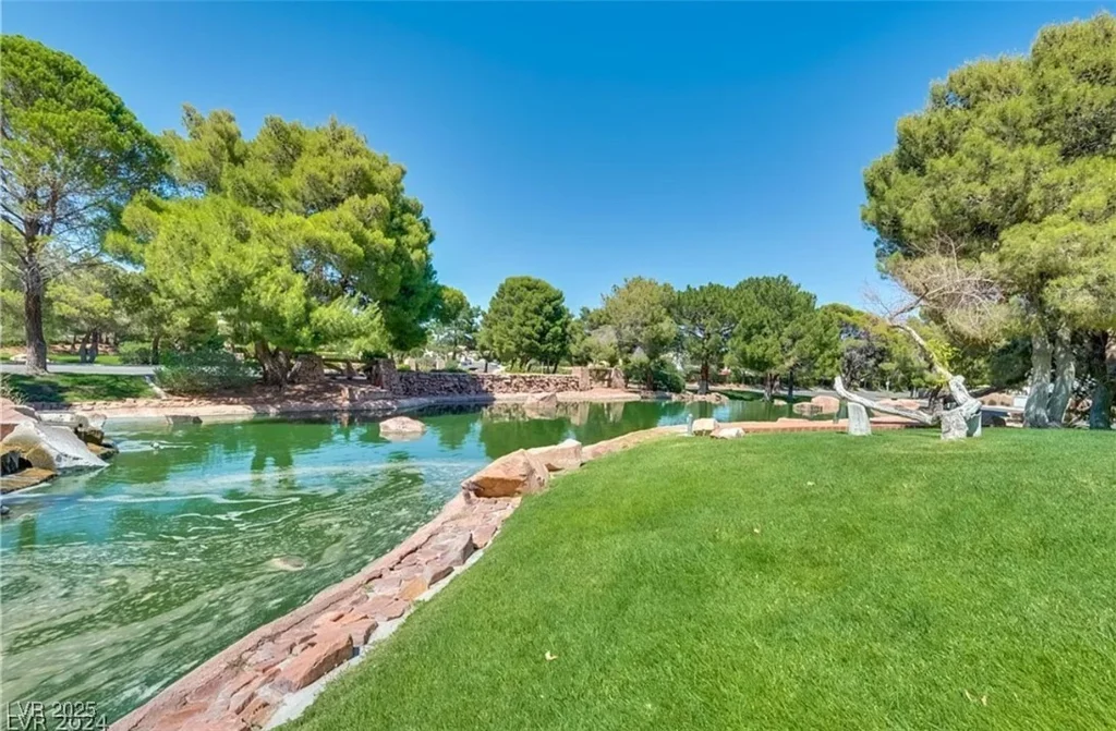 9937 Whalers Landing, Las Vegas, NV 89117