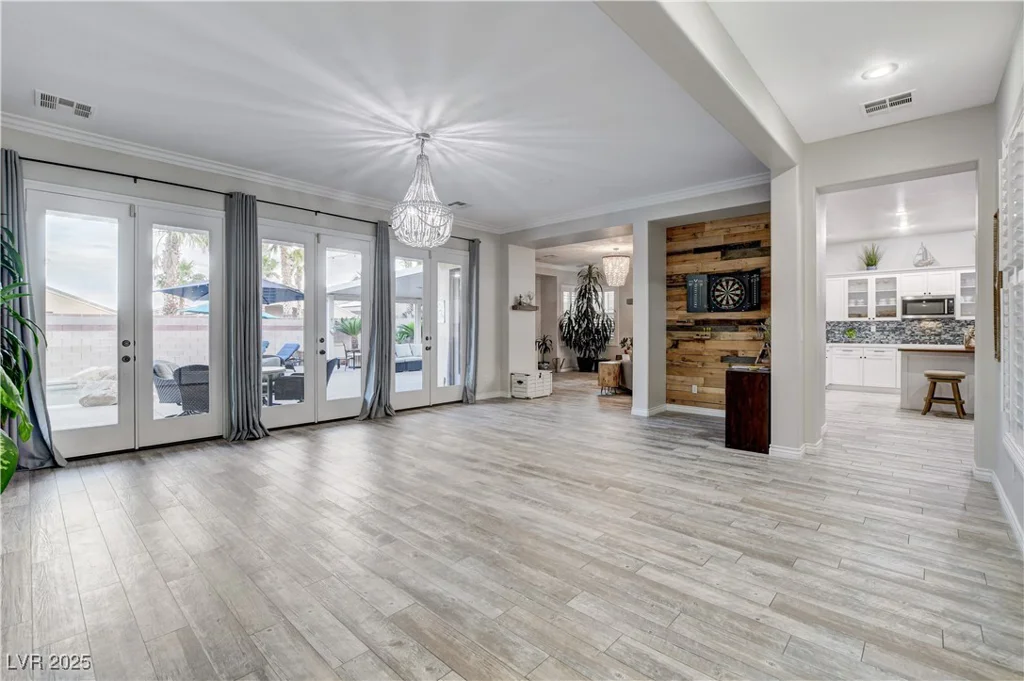 9349 Olympia Falls, Las Vegas, NV 89149