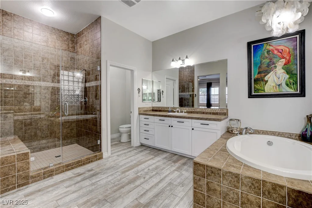 9349 Olympia Falls, Las Vegas, NV 89149