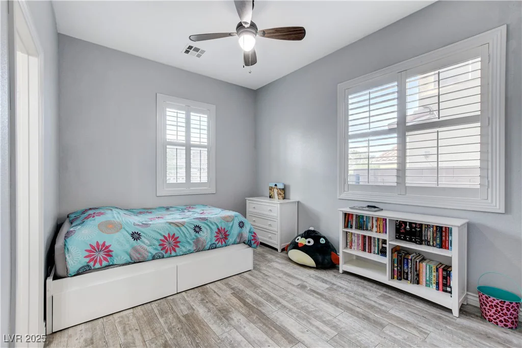 9349 Olympia Falls, Las Vegas, NV 89149
