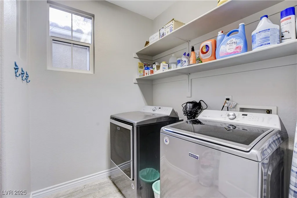 9349 Olympia Falls, Las Vegas, NV 89149