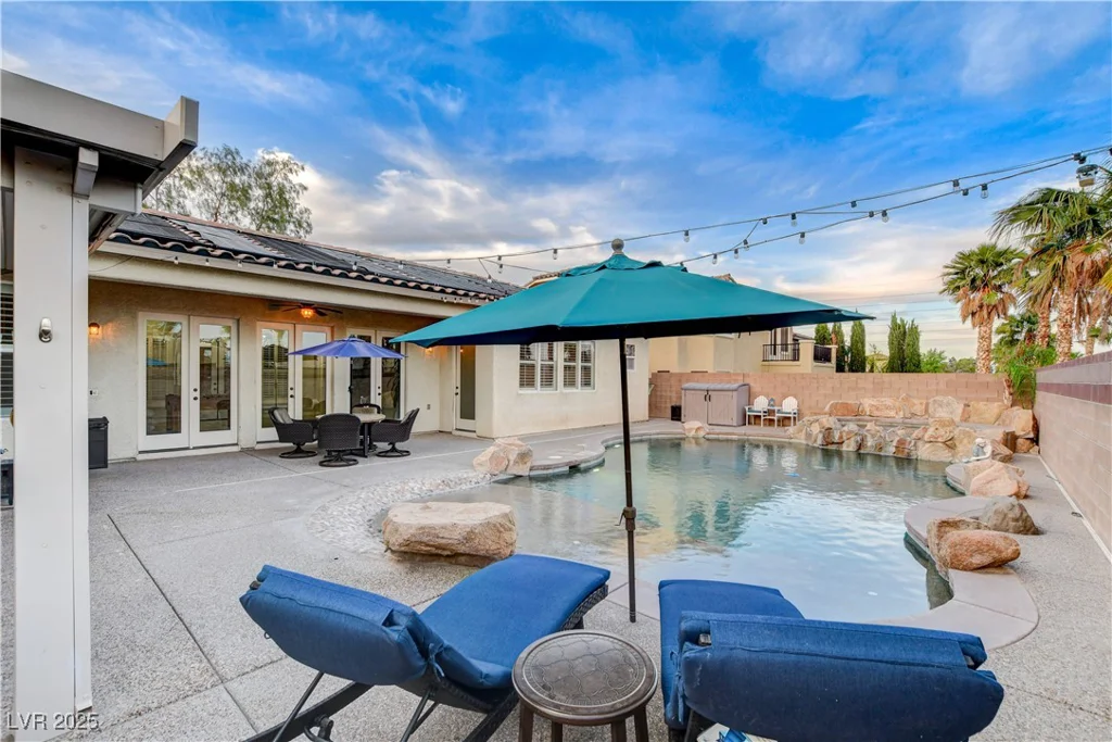 9349 Olympia Falls, Las Vegas, NV 89149