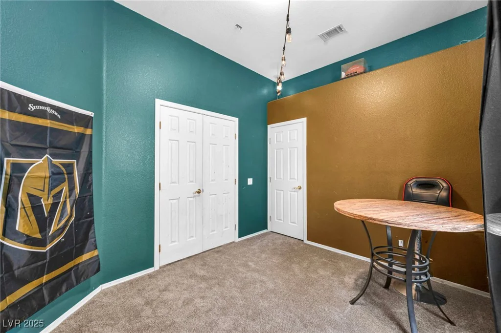 4005 Poppy Fields, Las Vegas, NV 89129