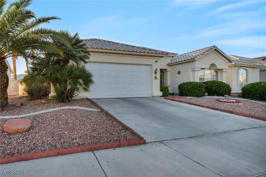 4005 Poppy Fields, Las Vegas, NV 89129