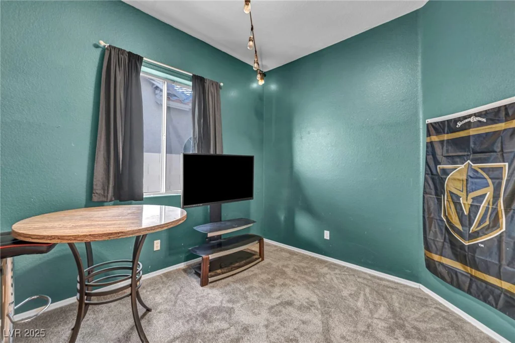4005 Poppy Fields, Las Vegas, NV 89129