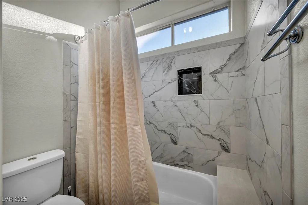 4005 Poppy Fields, Las Vegas, NV 89129