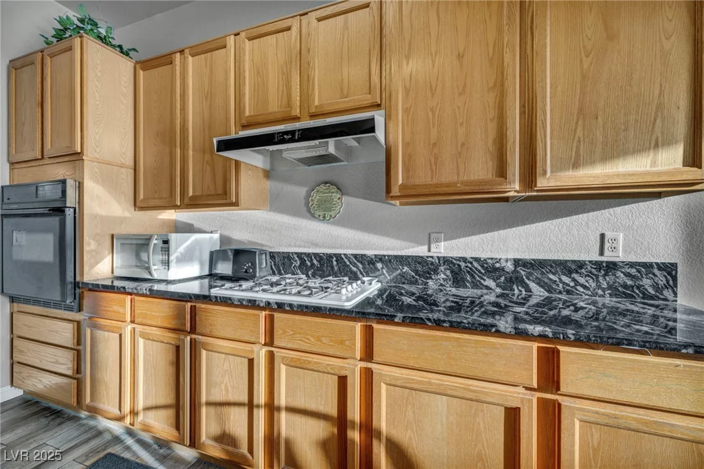 4005 Poppy Fields, Las Vegas, NV 89129